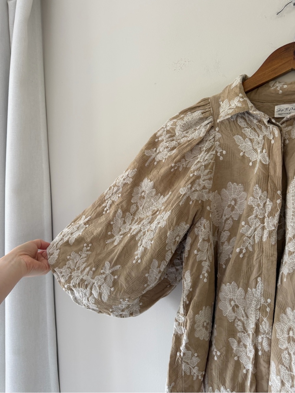 Shop the Mint Beige Lace-Embroidered Puff-Sleeve Button Down Top Size Small - Picture 6 of 10